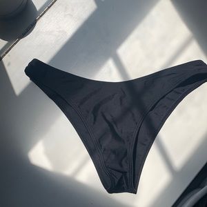 Cheeky bikini bottoms